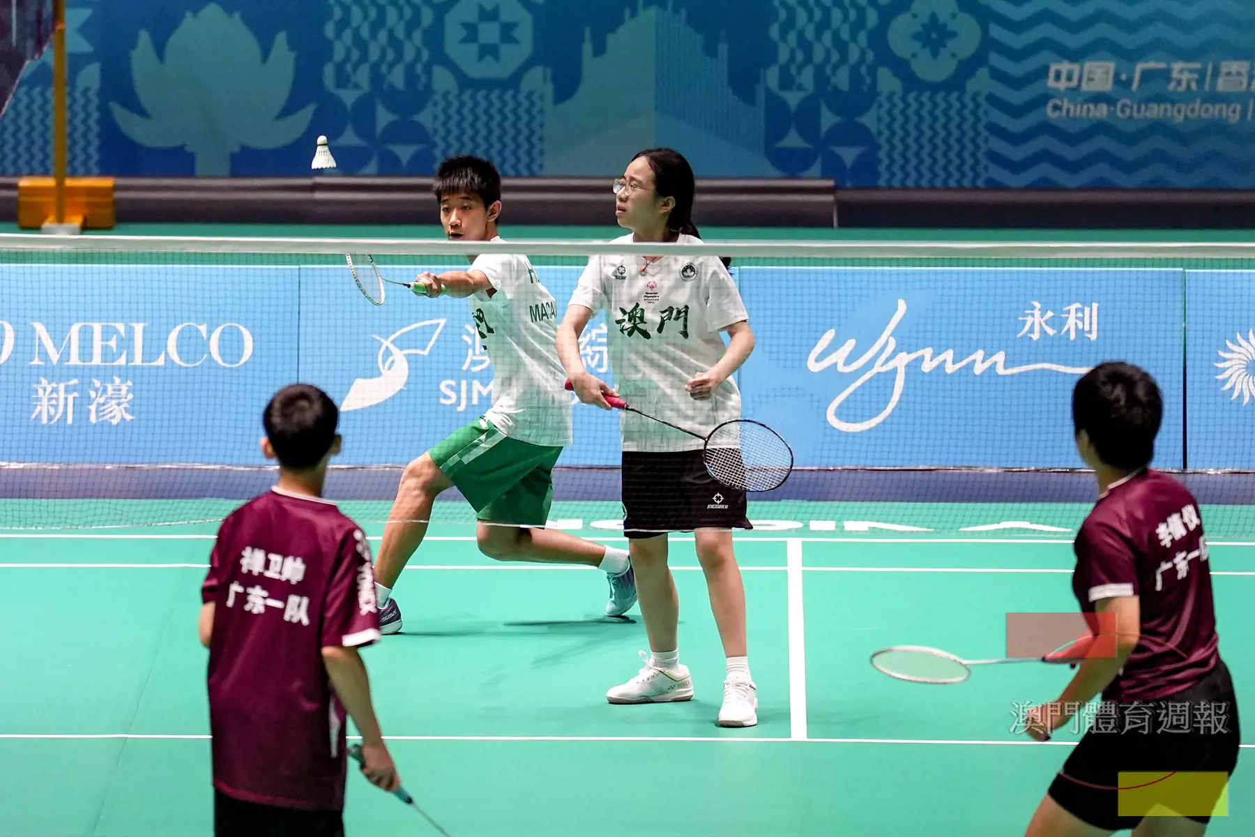 副2 澳門特奧羽毛球隊何文涵／龎梓珊首戰反勝廣東隊.jpg